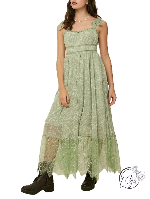 sleeveless fit and flare maxi dress-Effortlessly Elegant Lace Maxi Dress