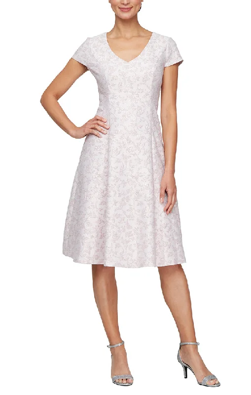 cocktail dress with peasant sleeves-Stretch Jacquard V-Neck Party Dress