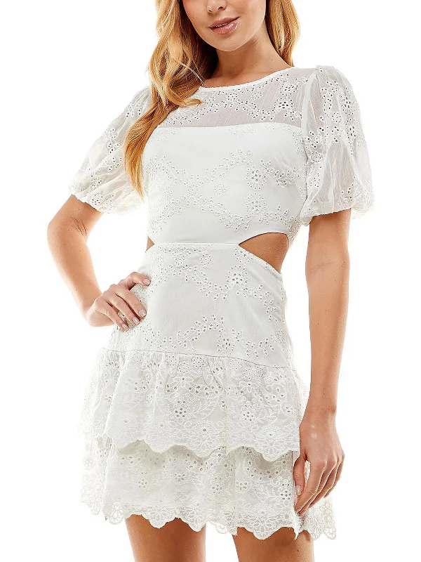 mini dress with lace-Juniors Womens Eyelet Mini Fit & Flare Dress