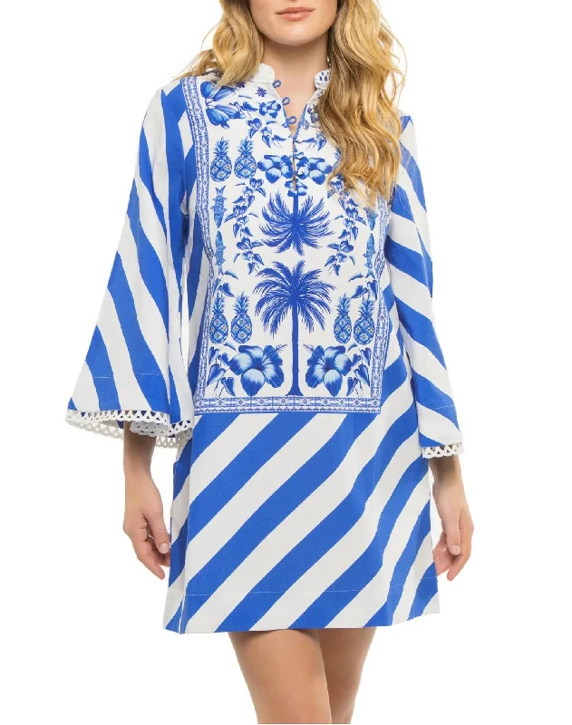 casual t-shirt mini dress-Anj Mini Kaftan Dress In Blue-White