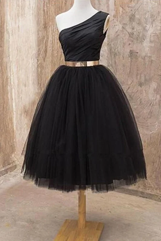 evening dress with appliqués-A Line One Shoulder Black Tulle Tea Length Homecoming with Belt Short Prom Dresses