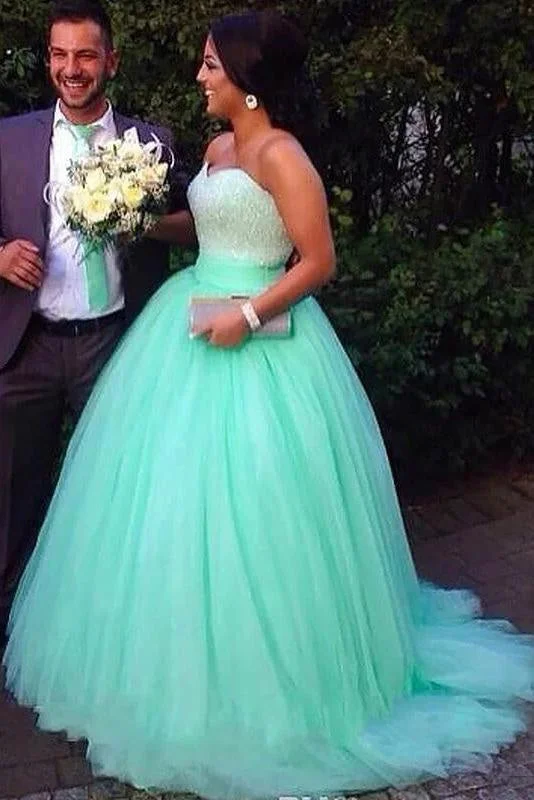 evening dress with bow detail-Affordable Glorious Sleek Ball Gown Sleeveless Sweetheart Tulle Brush Train Beading Plus Size Prom Dresses