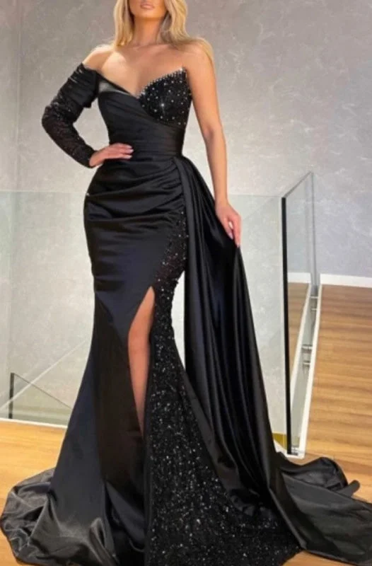 evening gown with crystals-Black One-Shoulder Long Sleeve Mermaid Prom Dress with Sequins and Split