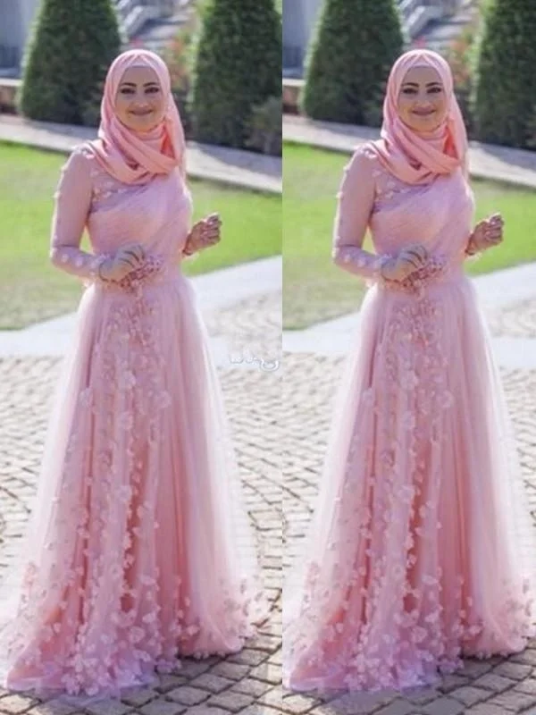 velvet long evening dress-Scoop Sweep/Brush Train With Applique Tulle Muslim Prom Dresses