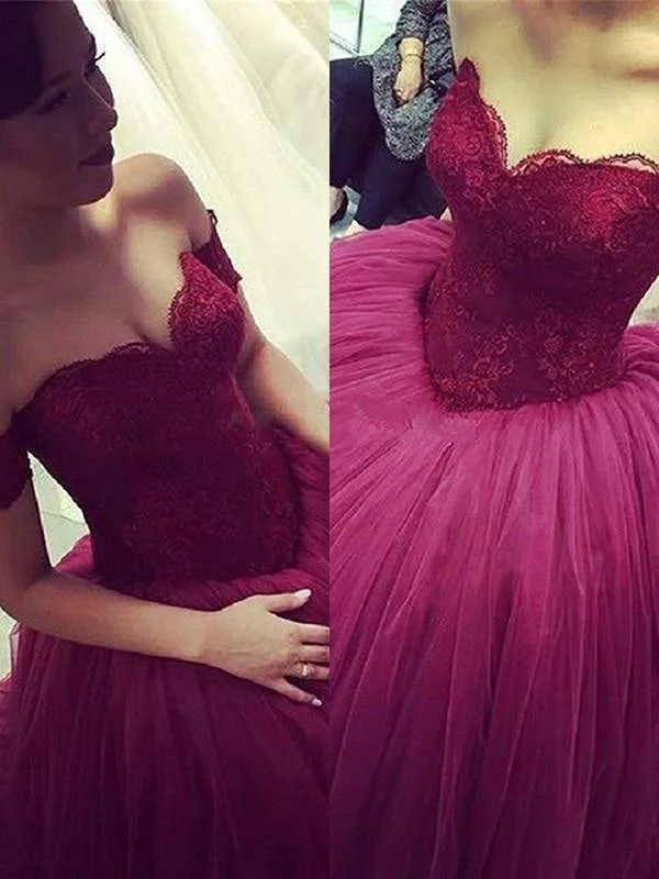 elegant evening gown with train-Off-the-Shoulder Sweep/Brush Train With Applique Tulle Dresses