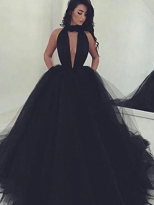 sleeveless tulle evening dress-Ball Gown Tulle V-neck Sleeveless Court Train With Beading Dresses