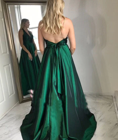 evening dress with shawl-Dark Green Halter Long Prom Dresses with Pockets