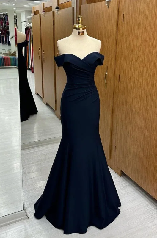 evening dress with bow detail-Navy Blue Off-the-Shoulder Mermaid Prom Dress with Sweetheart Sleeveless