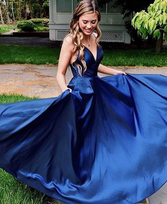 evening dress with appliqués-Spaghetti Straps Navy Blue Long Prom Dresses for Women