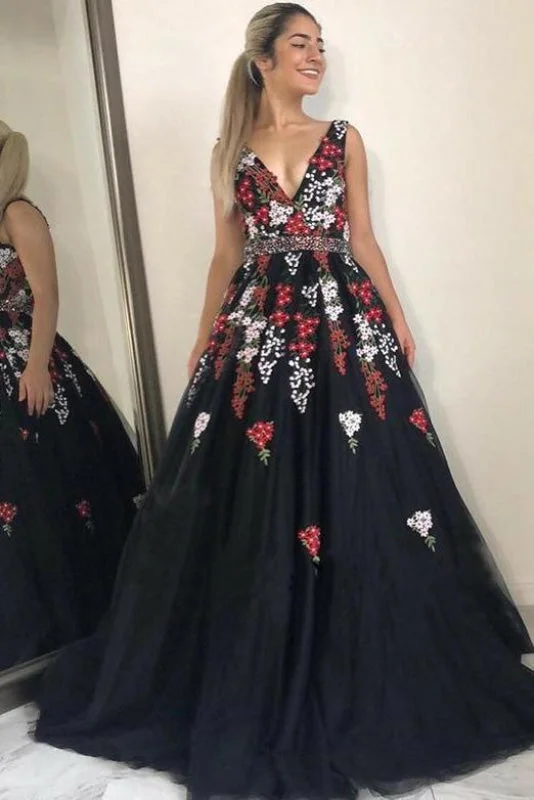 sleeveless tulle evening dress-Stunning V-Neck Black Evening with Appliques Beading Sleeveless Long Prom Dress