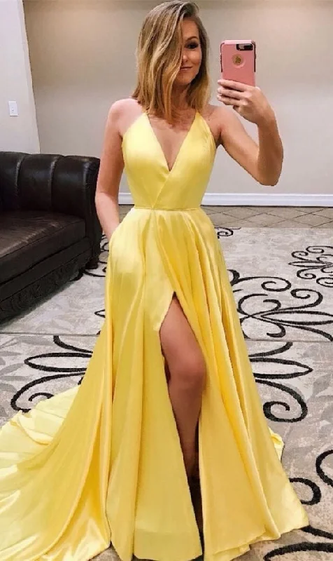 halter neck evening gown-Halter Yellow Split Side Long Prom Dresses with Pockets